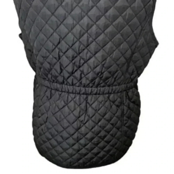 GH Bass Woman’s Hooded‎ Quilted Snap Front Vest Size Medium - Picture 7 of 12